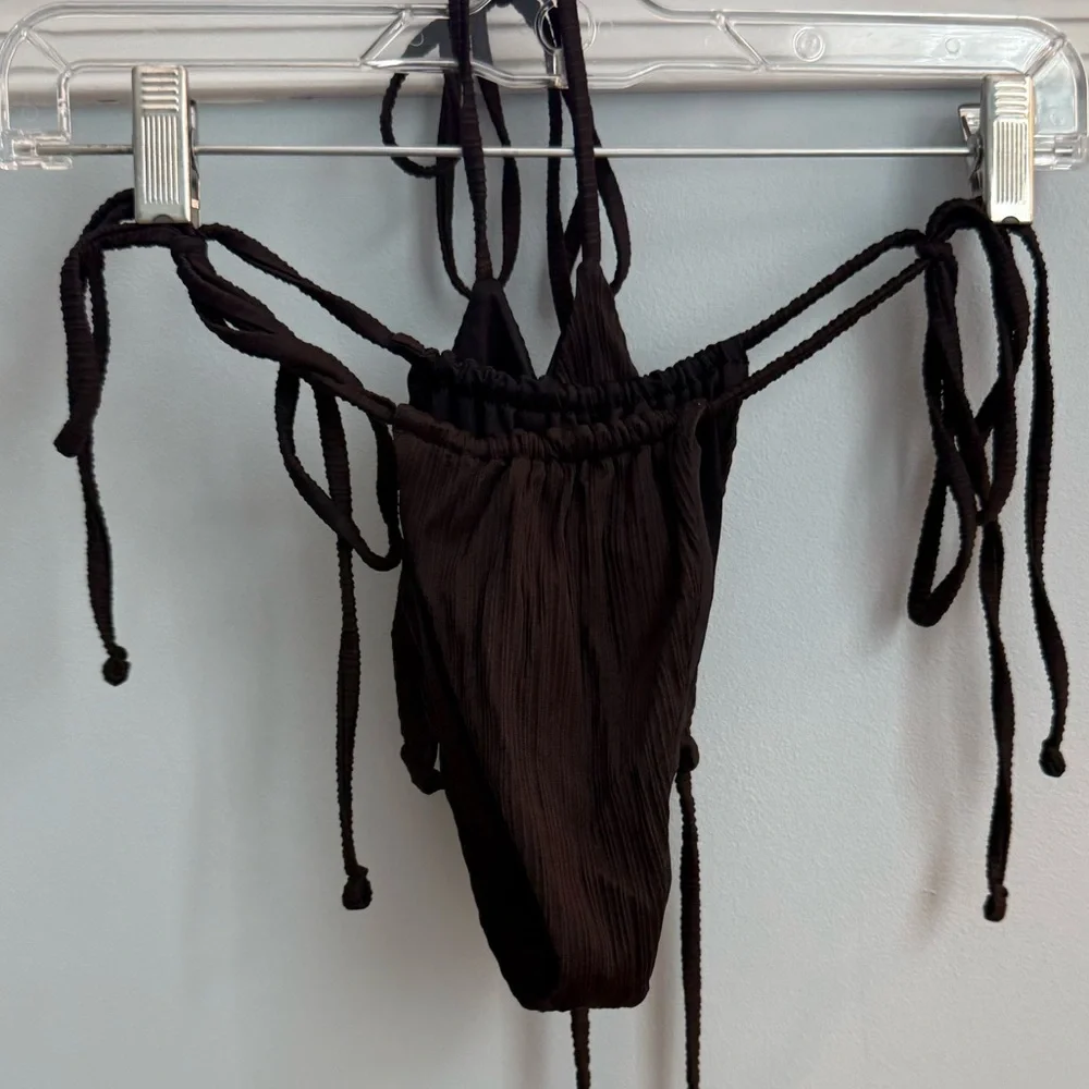 Frankie’s Bikini